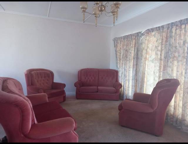 4 BEDROOM HOUSE RENTED IN BOTHASRUS